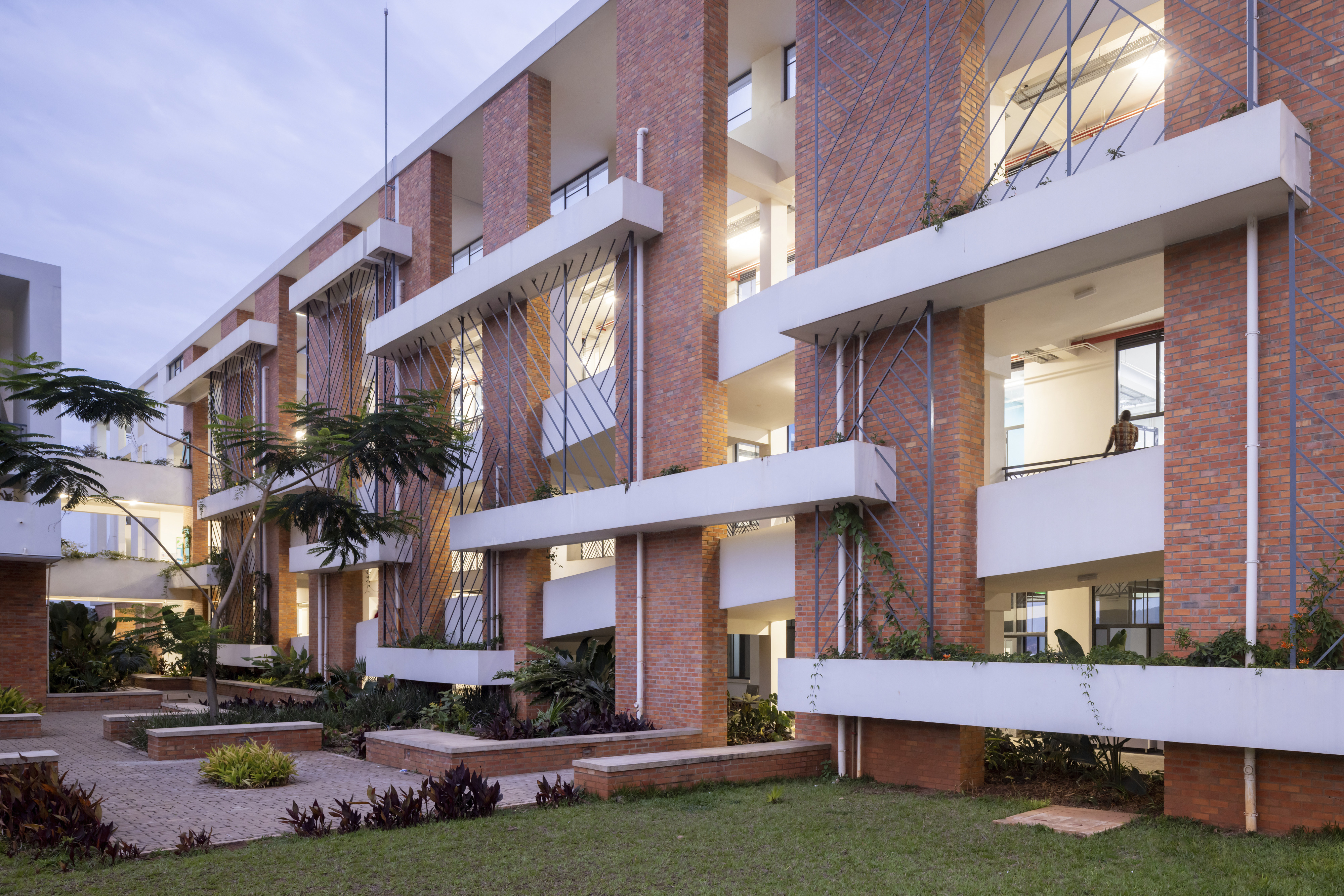 Nyarugenge District Hospital courtyard