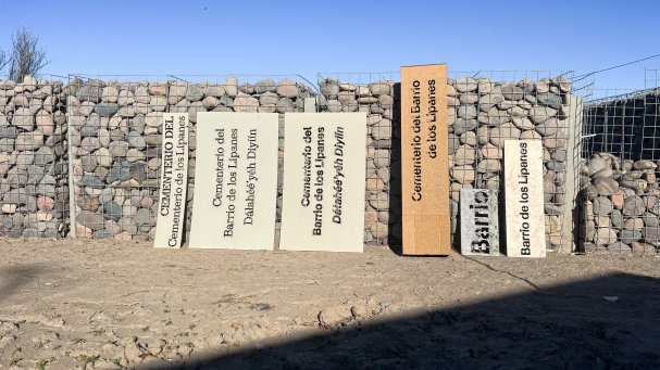Lipan Cemetery Signage